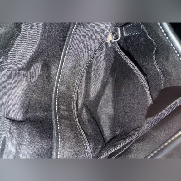 Coach Black Leather Shoulder Bag - Picture 5 of 8